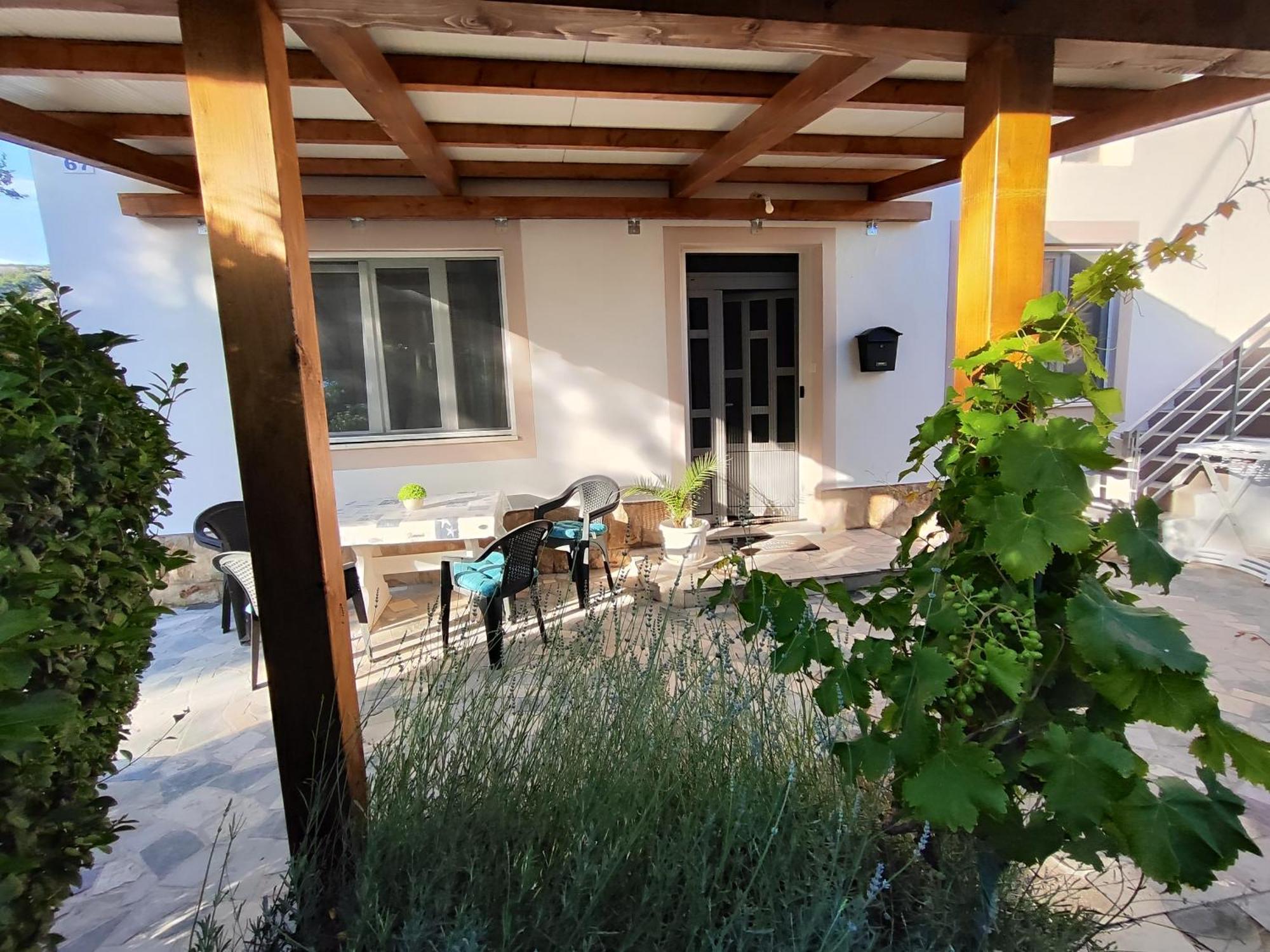 Apartman Daniel With Free Parking Mundanije Exterior foto