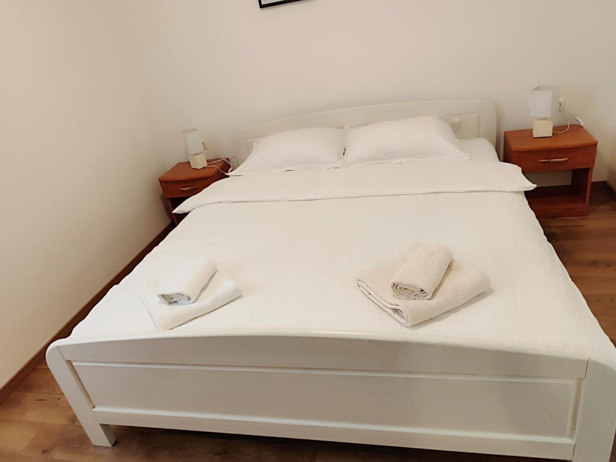 Apartman Daniel With Free Parking Mundanije Exterior foto