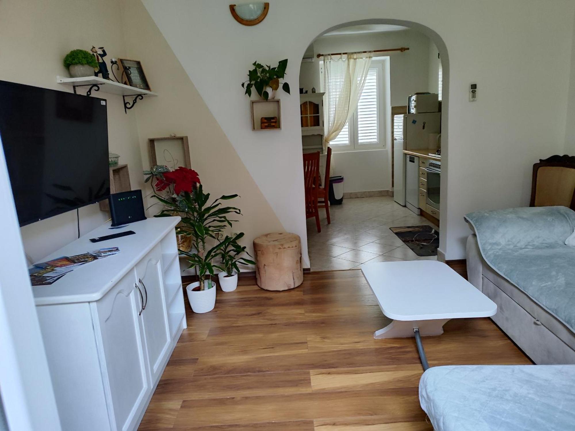 Apartman Daniel With Free Parking Mundanije Exterior foto